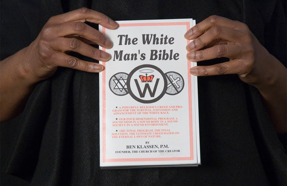 4_Book_Bible_0015crop_3x2